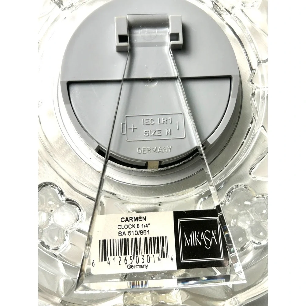 Mikasa‎ Carmen Crystal Floral Desk Clock 6 1/4